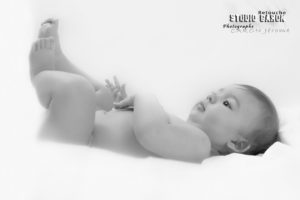 photo bébé en studio