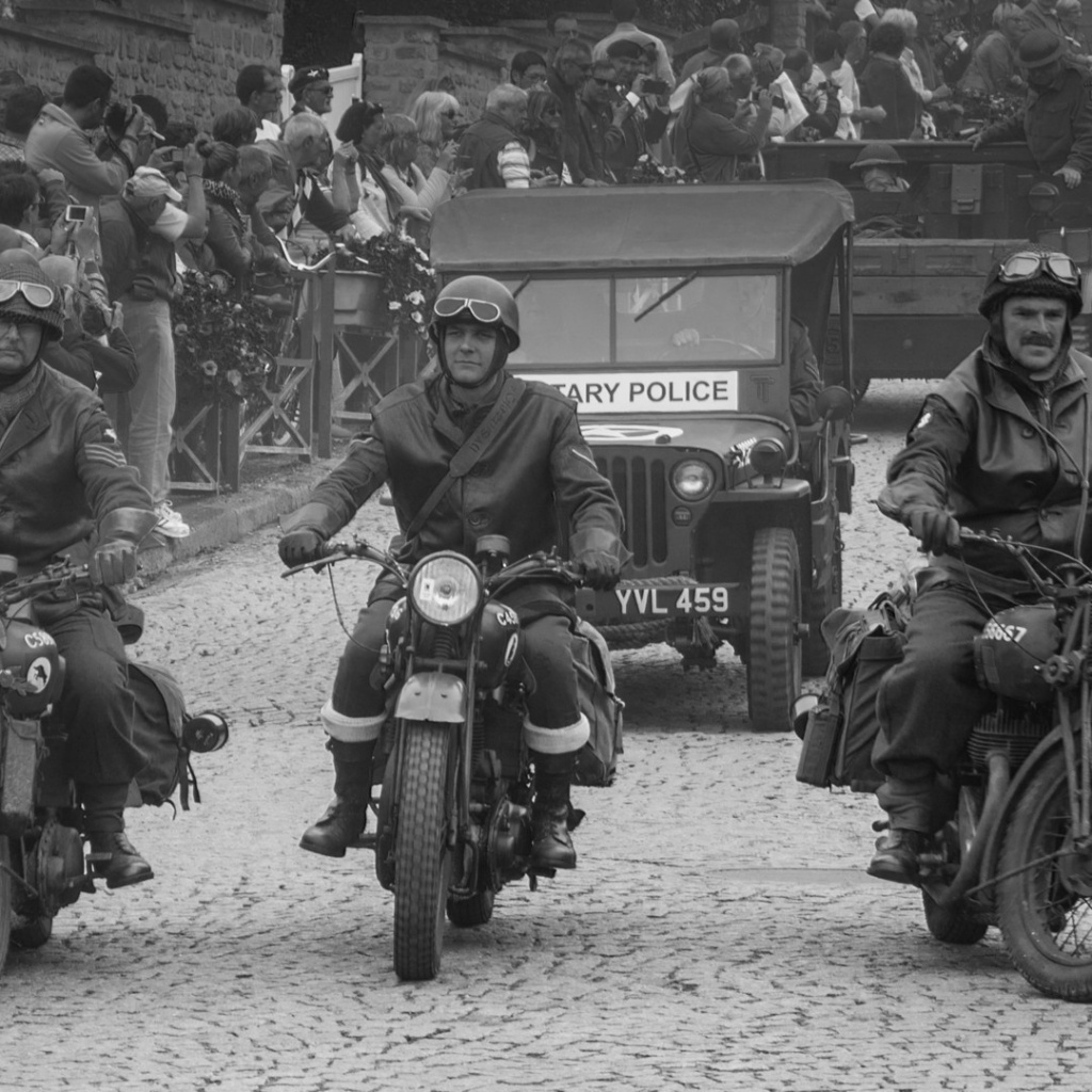 Motos